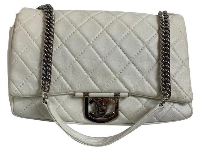 Chanel White Leather  ref.180124