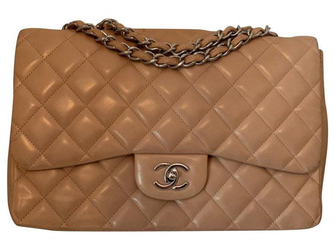 Chanel Bege Couro  ref.180133