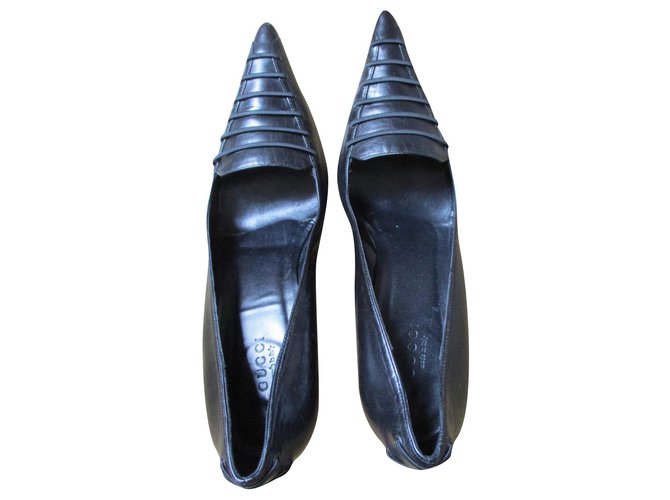 Gucci Black leather pumps, Pointure 37,5 IT.  ref.180385