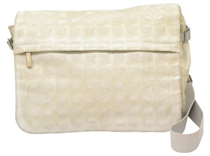 Chanel Travel Line Canvas Shoulder Bag Cream Cloth ref.181144