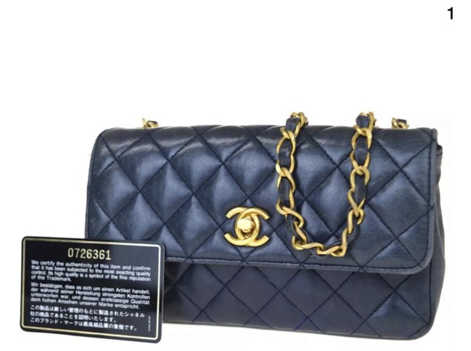 Timeless Chanel Handtaschen Marineblau Lammfell  ref.182080
