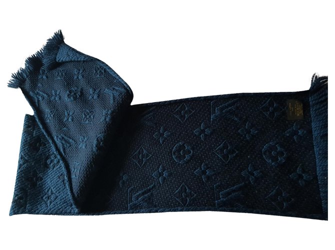 Montsouris Louis Vuitton Lenços Azul escuro Breitchwantz  ref.182285