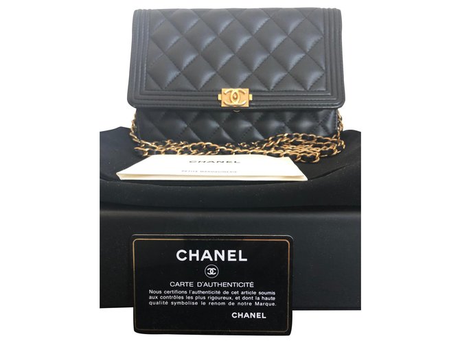 Wallet On Chain Carteiras Chanel Boys On Chain Bag Preto Couro  ref.182449