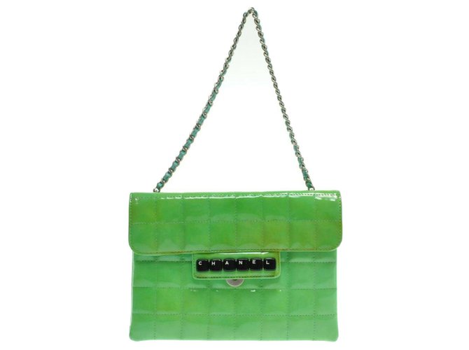 Chanel Chocolate Bar Enamel Green Patent leather  ref.182694