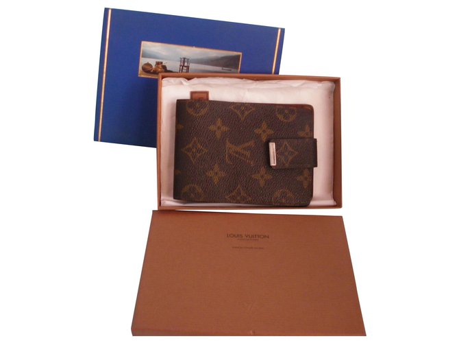 Louis Vuitton Purses, wallets, cases Brown Cloth  ref.183203