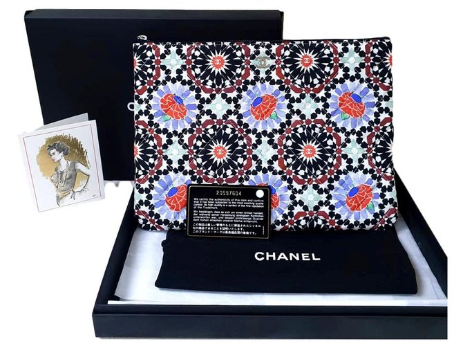 Chanel Pochette Multicolore Tela  ref.183246
