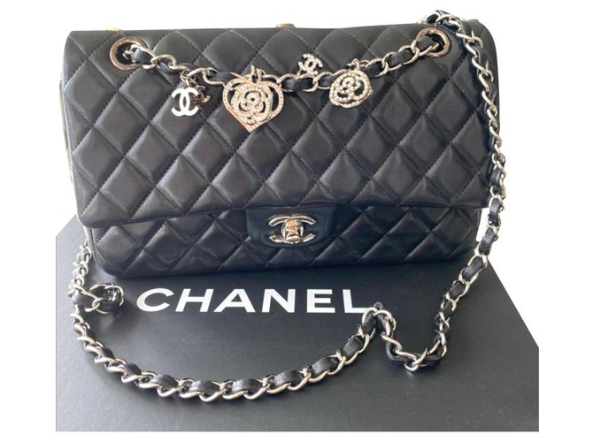 Timeless Bolso clásico con solapa Chanel Valentine de edición limitada Negro Cuero  ref.183344