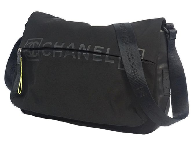 Bandolera Chanel Sports Line Nylon CC negra Negro Paño  ref.183582