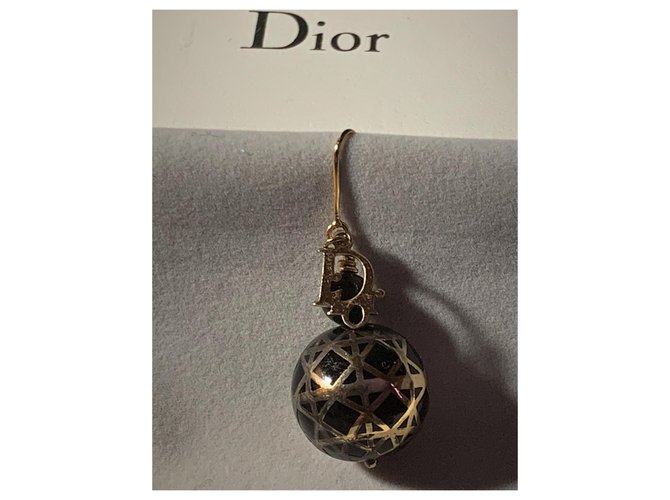 Christian Dior 1 Earring in Gold Plated and CDior Logo in pendant Tribal model. Black Gold-plated  ref.176370
