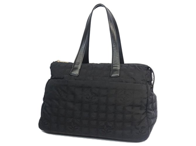 Chanel Black New Travel Line Canvas Large Bag Cuir Toile Veau façon poulain Tissu Noir  ref.183724