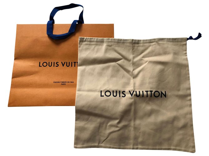 Louis Vuitton saco de lixo novo Bege Algodão  ref.183762