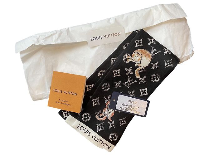Louis Vuitton Sciarpe di seta Nero
