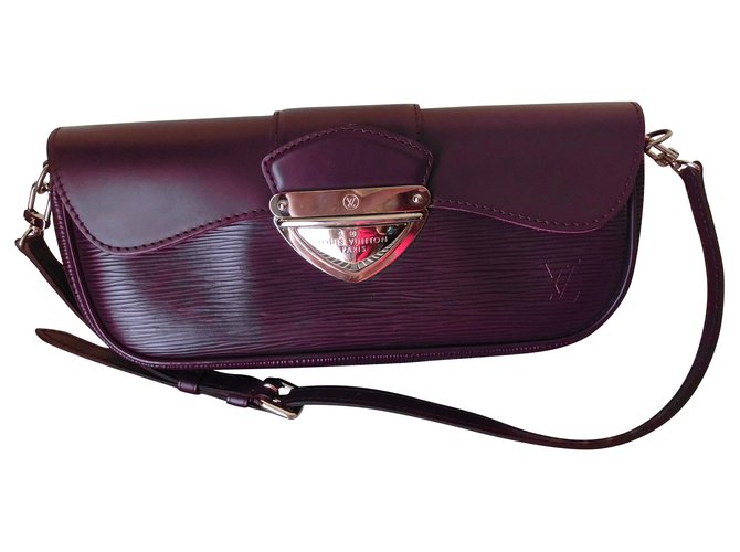 Louis Vuitton Bolsos de embrague Púrpura Cuero  ref.184006