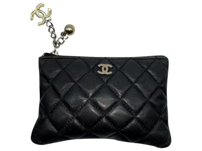 Chanel portefeuilles Cuir Noir  ref.184154