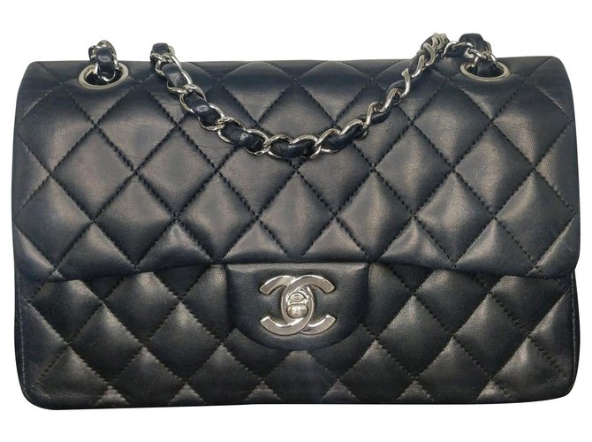 Chanel Small timeless classic Black Leather  ref.184162