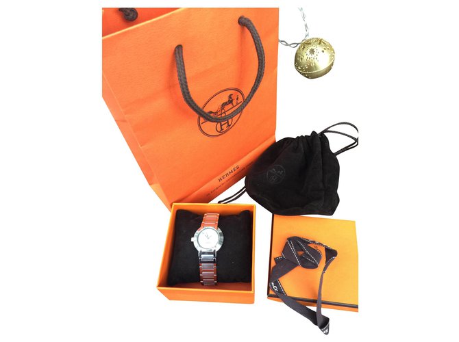 Montre Hermès Nomadic acier argenté 