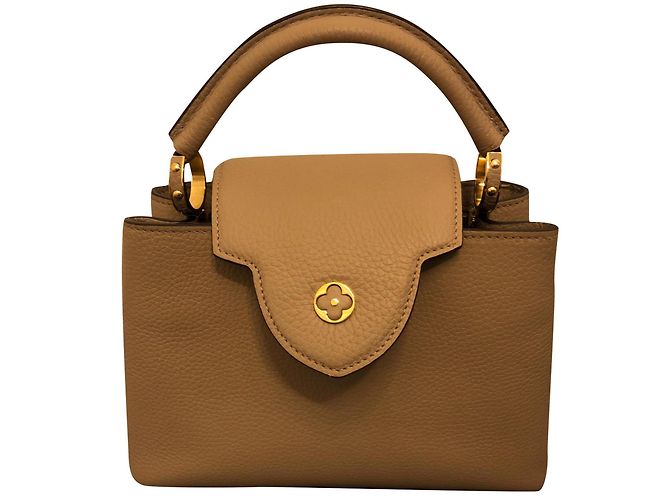 Louis Vuitton Capucines BB Galet Beige