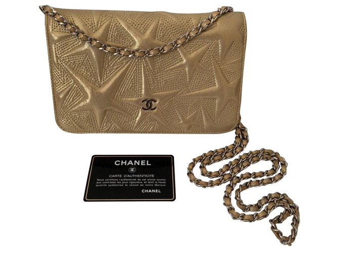 Chanel Golden Leather  ref.184236
