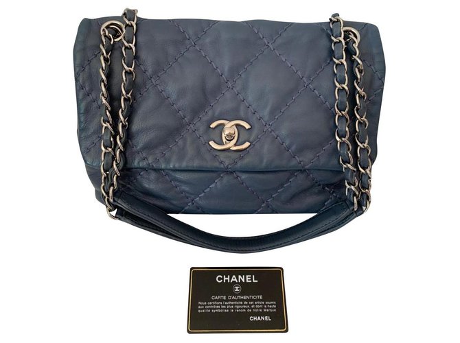 Chanel Azul Couro  ref.184240