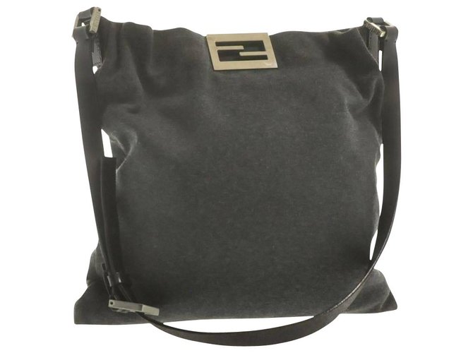 Fendi Shoulder Bag Grey Cloth  ref.184283