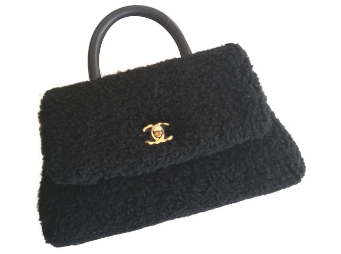 Chanel black shearling mini coco handle bag  ref.184379