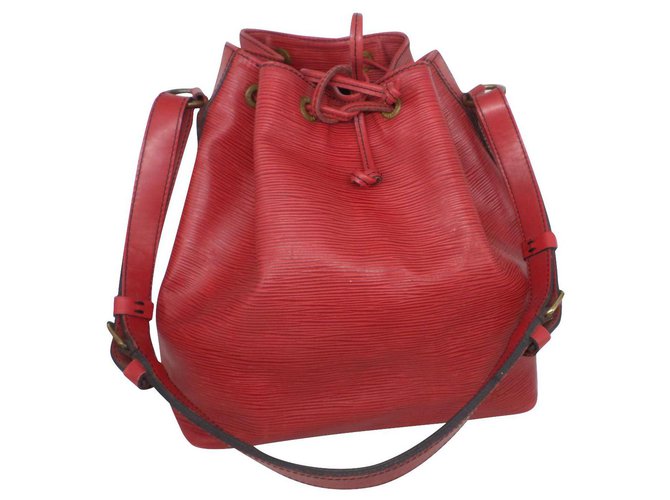 Noe Louis Vuitton Handtaschen Rot Leder  ref.184465