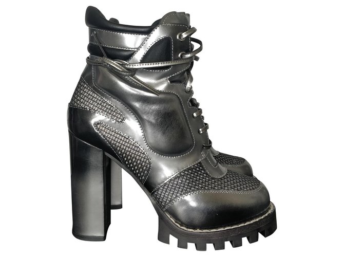 Louis Vuitton Digital Gate Ankle Boots Metallic Leather ref.184837
