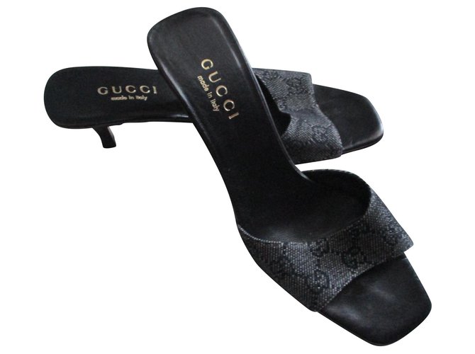Gucci Mues toile monogramme, 38,5IT. Cuir Gris anthracite  ref.185081