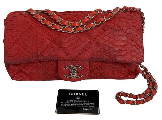 Classique Chanel Python Rouge  ref.185182