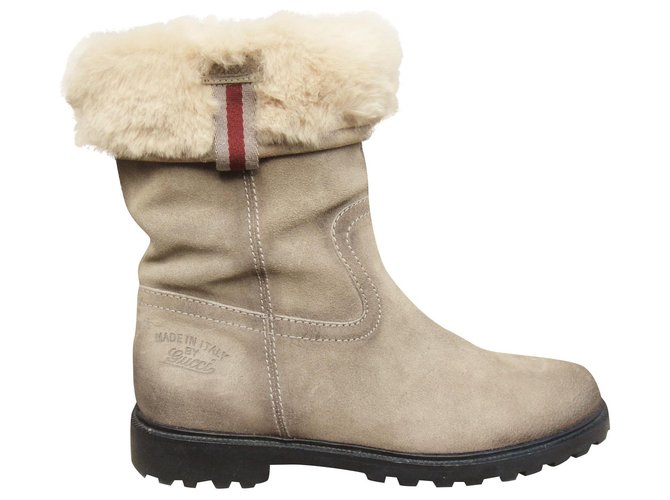 Furry boots Gucci size 40,5 Beige Leather  ref.185482