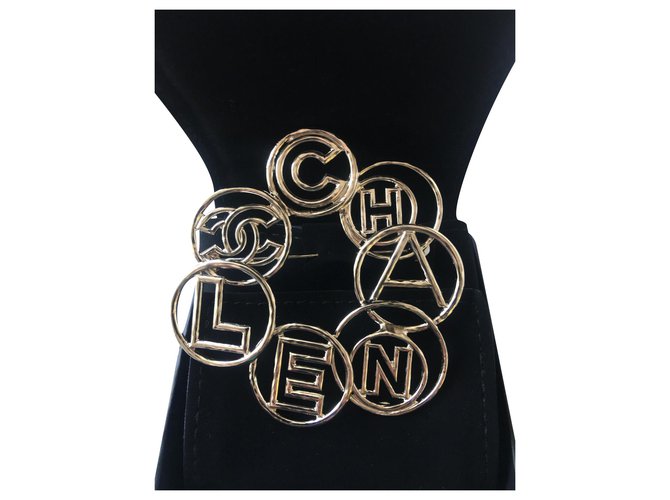Chanel Pins & brooches Golden Steel  ref.185748