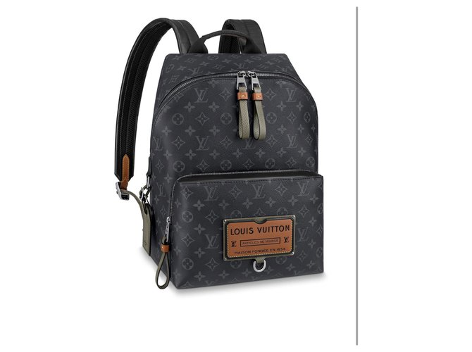 Sacs Louis Vuitton Discovery Backpack LV nouveau Autre Gris ref.185934 - Joli Closet