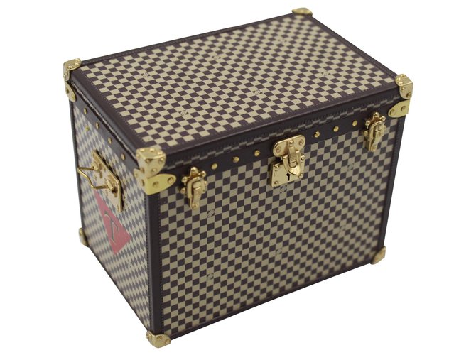 Louis Vuitton Collectible Small Jewlery Case Mini Trunk Brown Wood  ref.186059