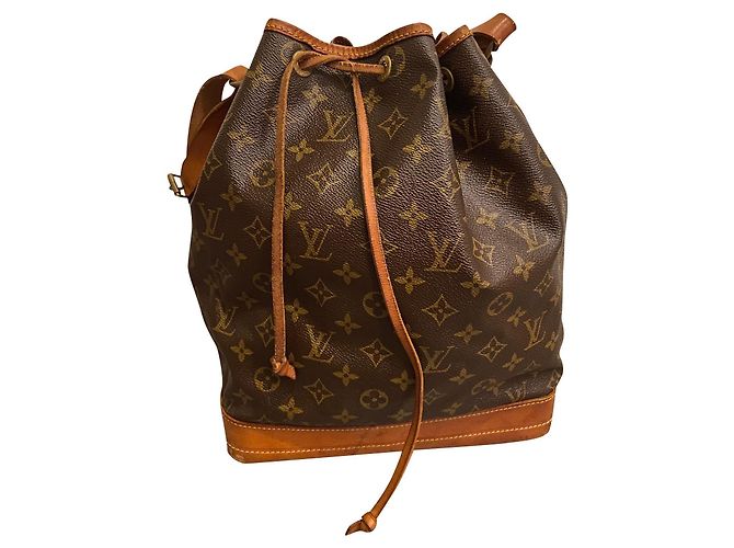 Bolsa Louis Vuitton Noe GM Marrom Monogram Canvas Couro