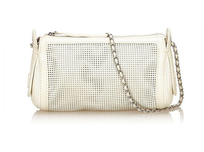 Chanel White Perforated Caviar Leather Chain Bag Cream  ref.187909