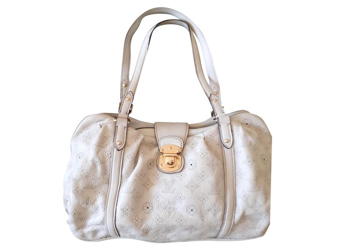 Louis Vuitton Sacs à main Cuir Beige  ref.188527