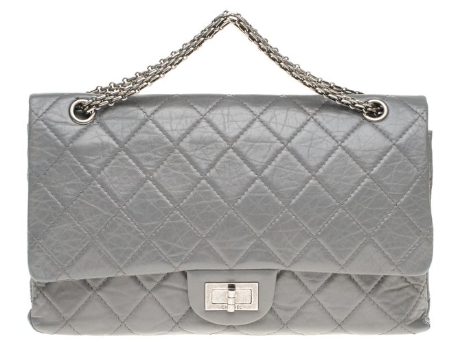 Chanel Splendid 2.55 Reissue in Gray Quilted Leather, Aged silver metal trim Grey  ref.189149