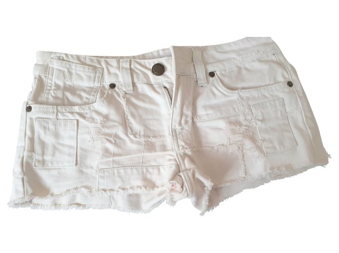 Maje Pantalones cortos Beige Blanco roto Pantalones vaqueros  ref.189437