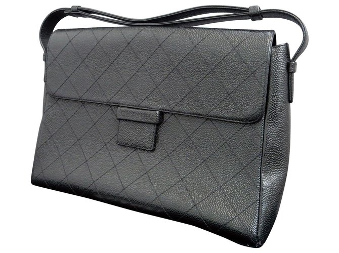 Chanel Vintage Handbag Black Leather  ref.189615