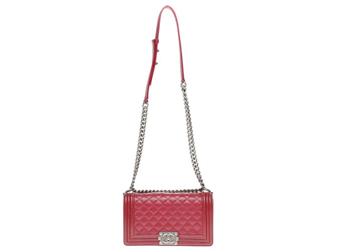 Chanel Boy old medium handbag (25cm) garnet red quilted leather, Aged silver metal trim, En très bon état  ref.189887