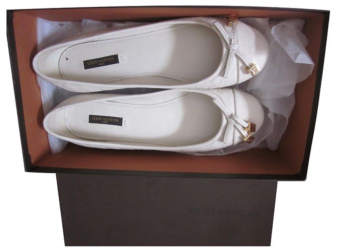 Louis Vuitton Ballet flats Cream
