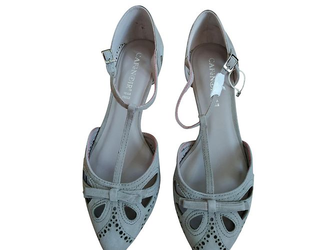 Autre Marque Café Noir Pumps Grau Nubuk 38