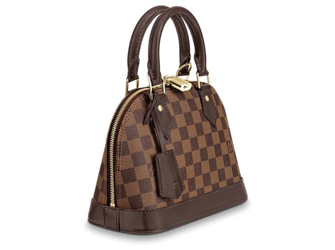 Louis Vuitton Handbags Multiple colors Leather ref.8513 - Joli Closet