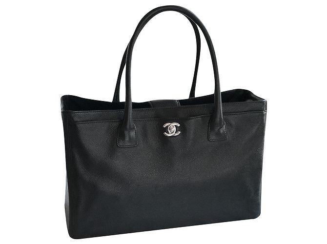 Chanel 35 Borsa tote Executive Cerf nera Nero
