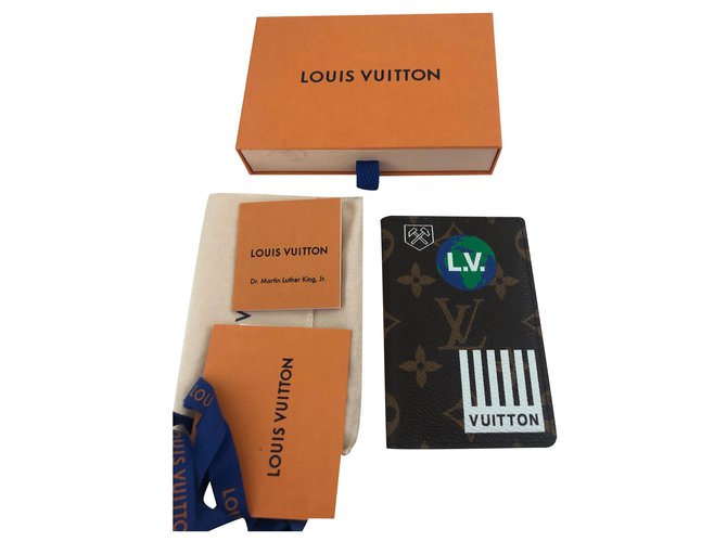 Louis Vuitton wallet box and DustBag