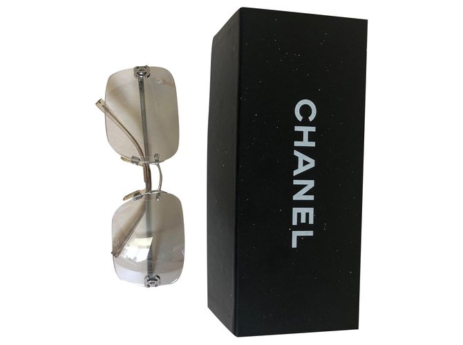 Chanel Sunglasses Grey Metal ref.192384 - Joli Closet