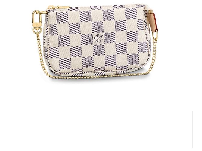Louis Vuitton Mini accessori per pochette Beige