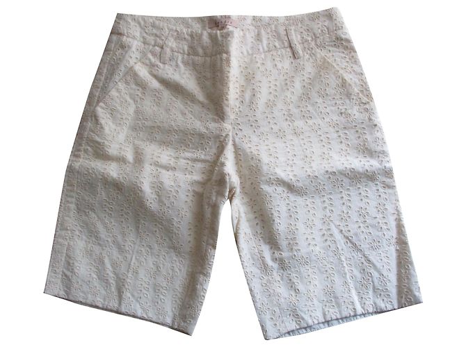 Sandro Vanillefarbene Spitzenshorts, 38.
