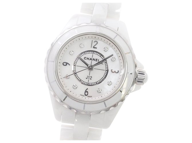 Chanel White J12 - H2570 watch  ref.192588