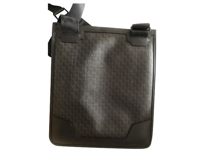 Pochette Montblanc Nightflight en cuir noir